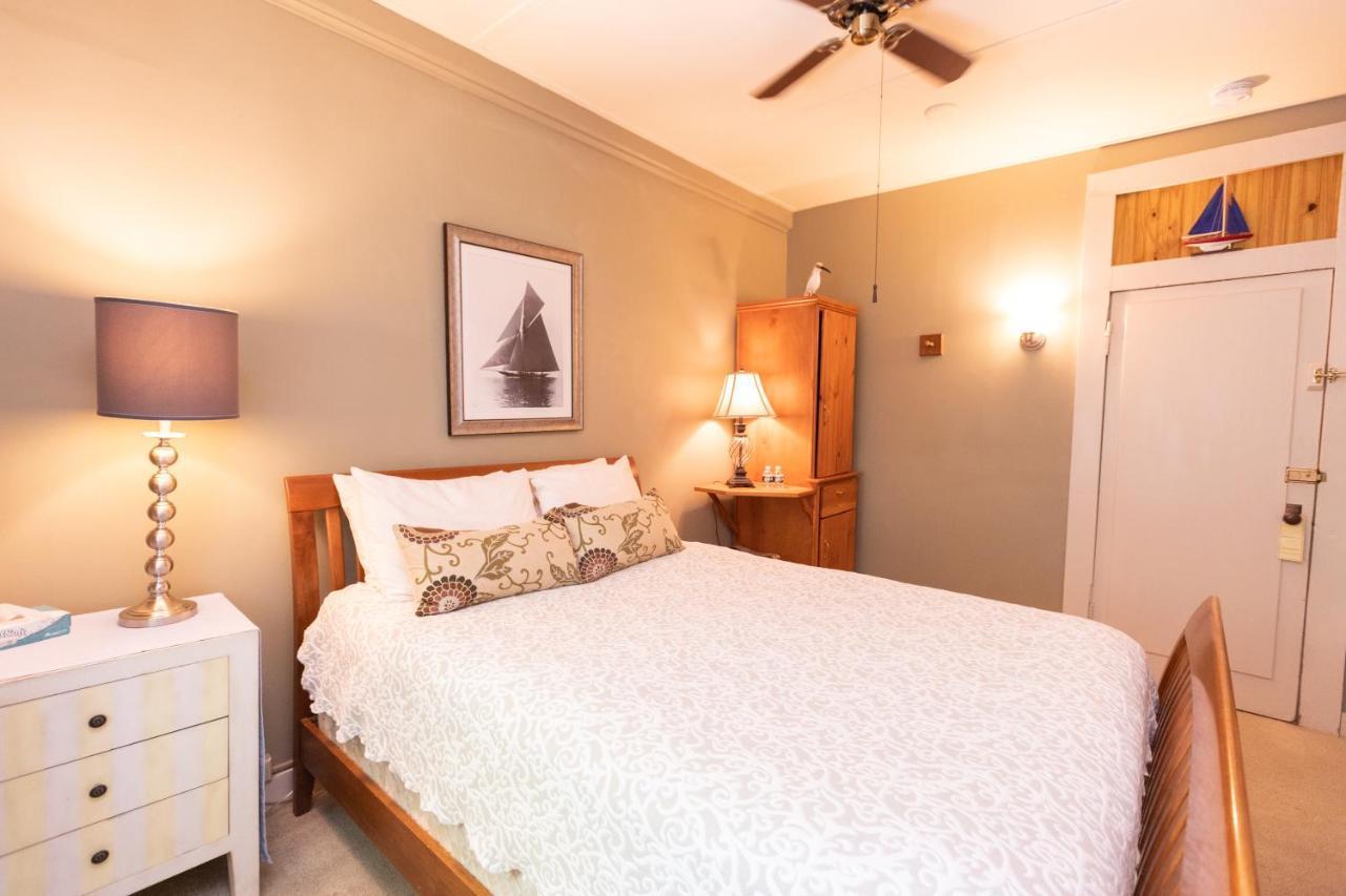 Waybury Inn East Middlebury エクステリア 写真