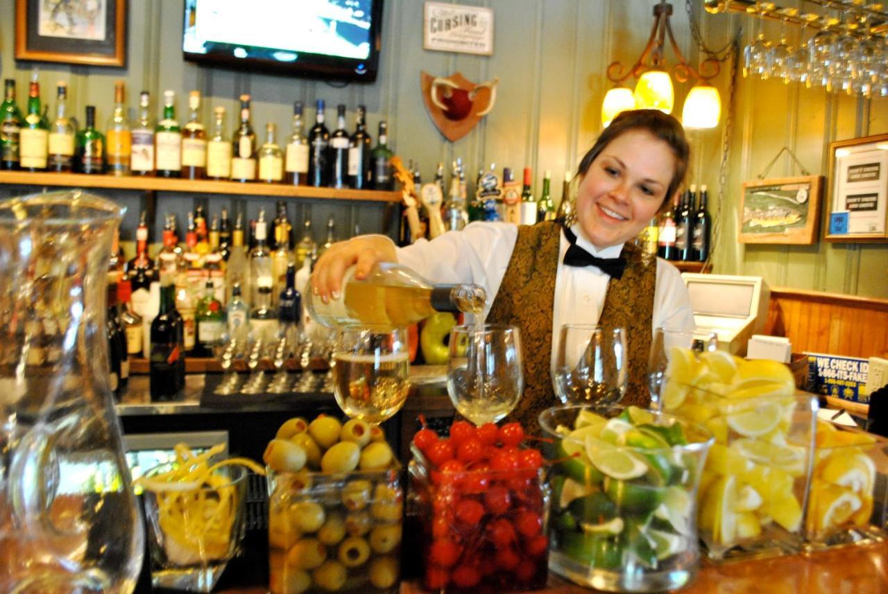 Waybury Inn East Middlebury エクステリア 写真