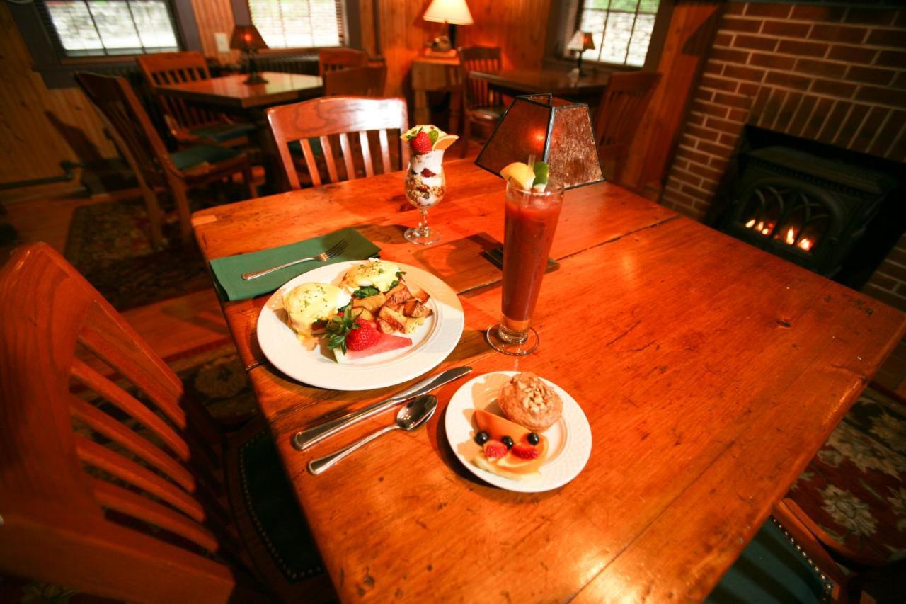 Waybury Inn East Middlebury エクステリア 写真