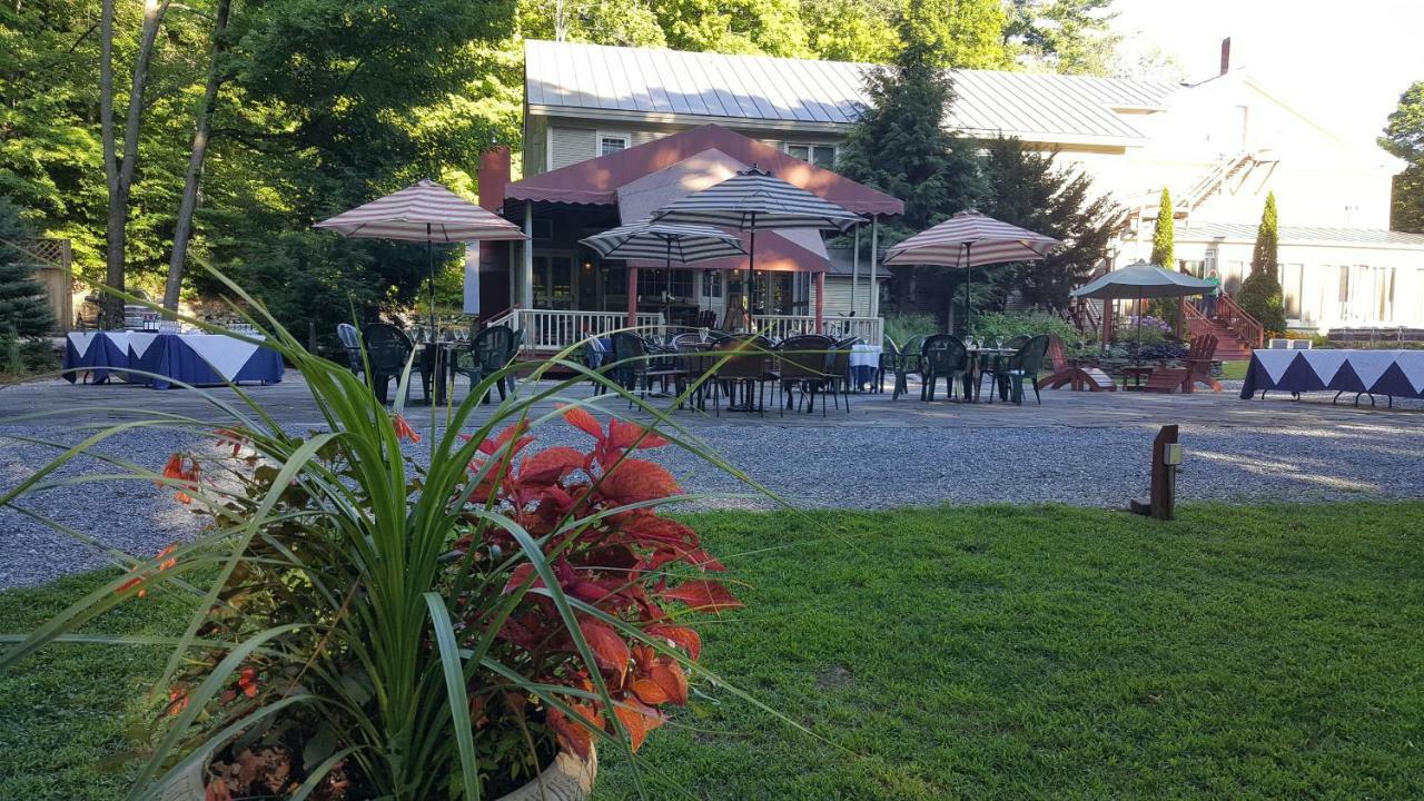 Waybury Inn East Middlebury エクステリア 写真